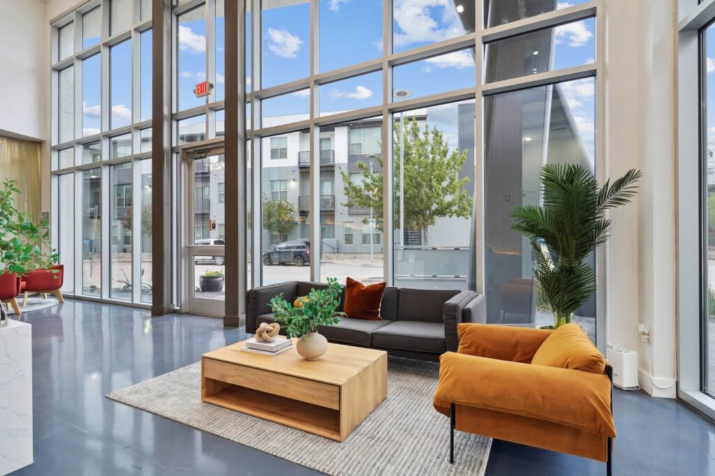 Leasing lobby with lounge seating